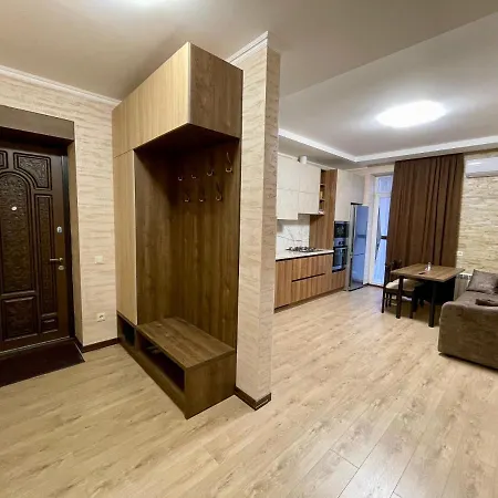 тиха з балконом в центрі біля оперного театру! Appartement Lviv