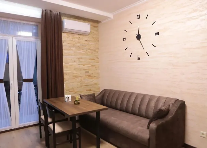 Apartman тиха з балконом в центрі біля оперного театру!