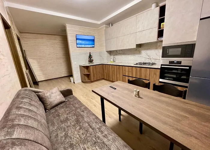 тиха з балконом в центрі біля оперного театру! Lviv